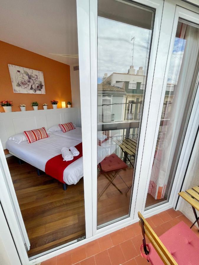 Apartamentos Sevilla Valencia Exterior photo