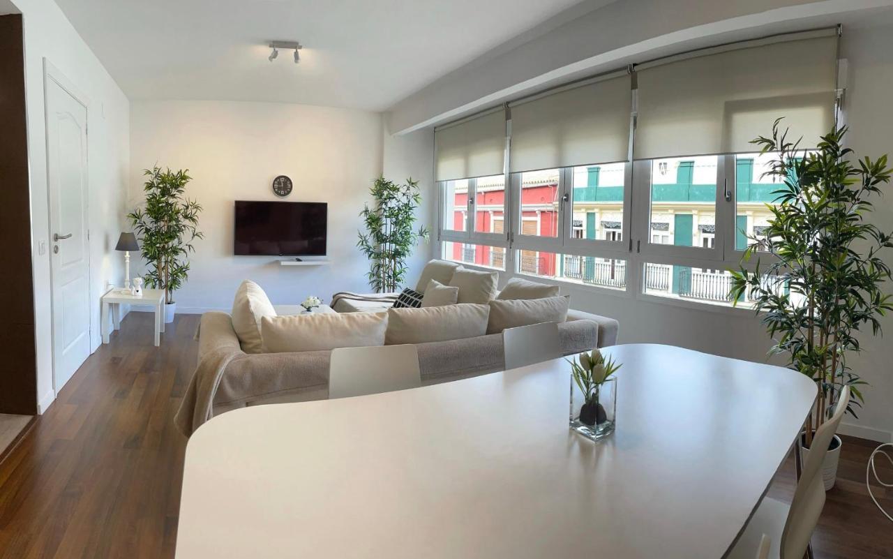 Apartamentos Sevilla Valencia Exterior photo
